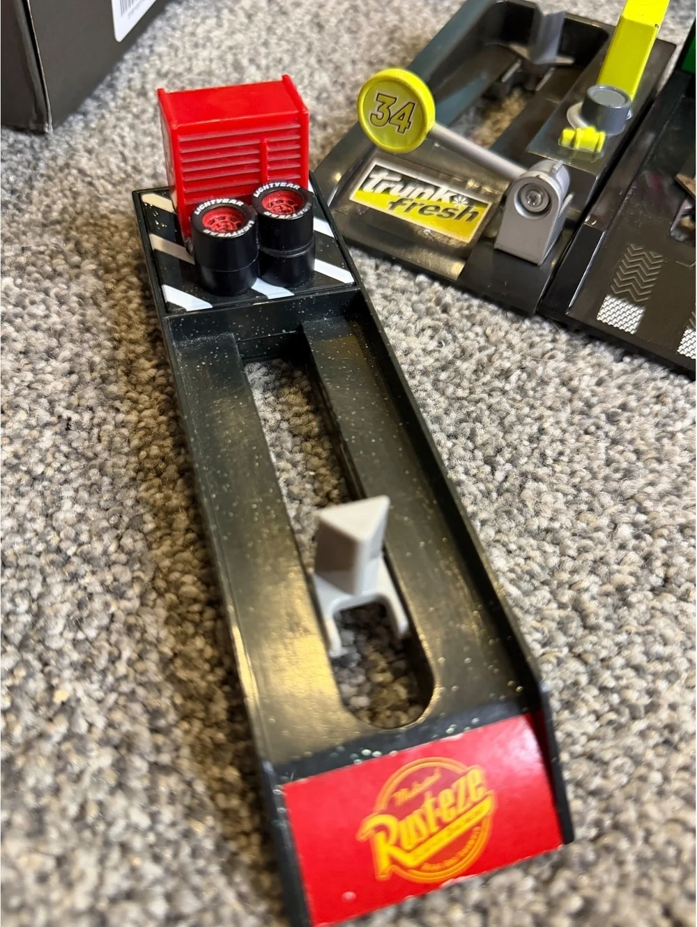 Pixar Cars Rust-eze Launchers: Tank coat, Francesco, shifty, & trunk fresh